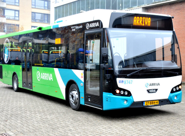 Een Arriva-bus die rijdt in de provincie Noord-Holland. (Foto: Wikipedia)