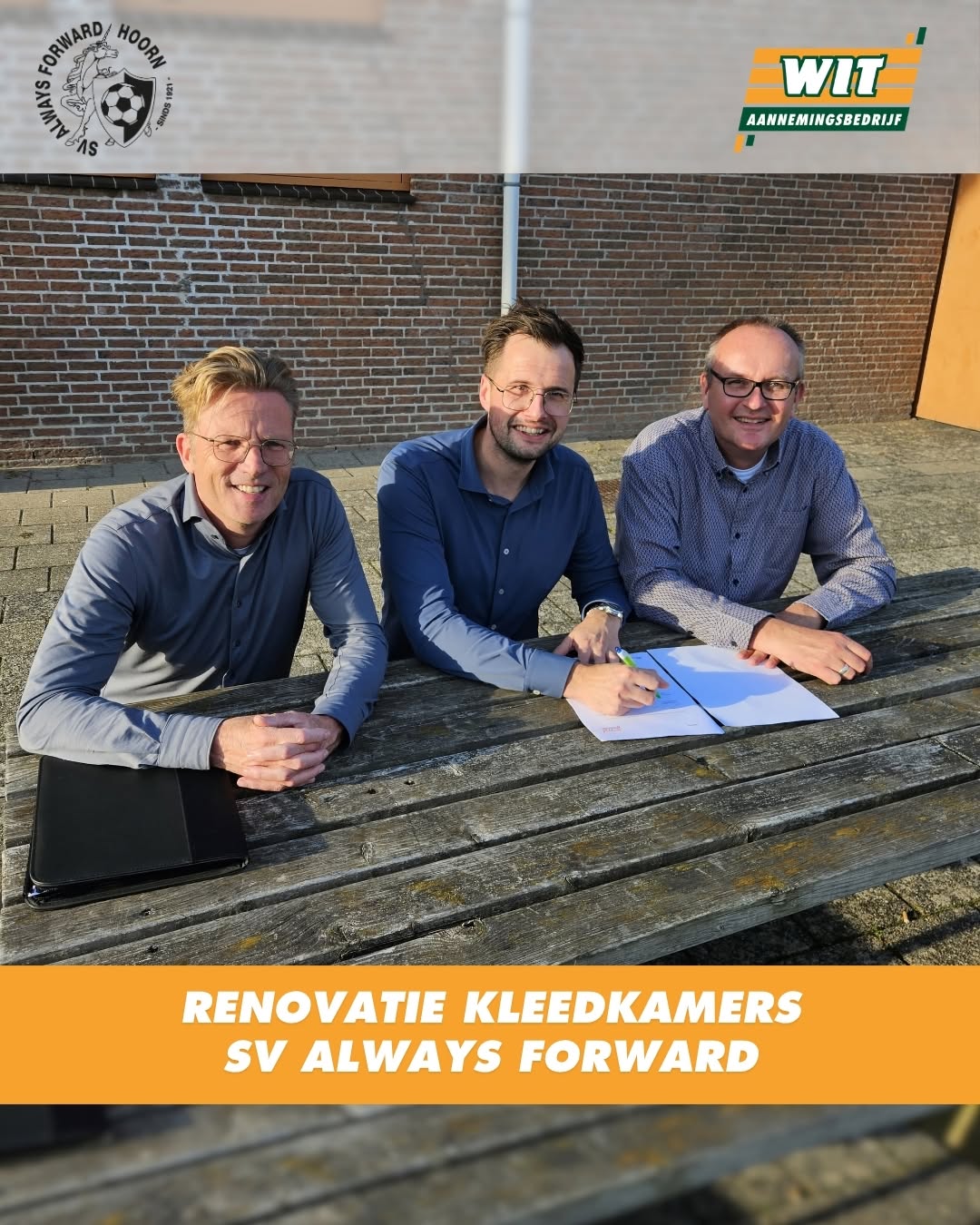oetbalvereniging SV Always Forward in Hoorn heeft de opdracht voor de renovatie van de kleedkamers officieel ondertekend.