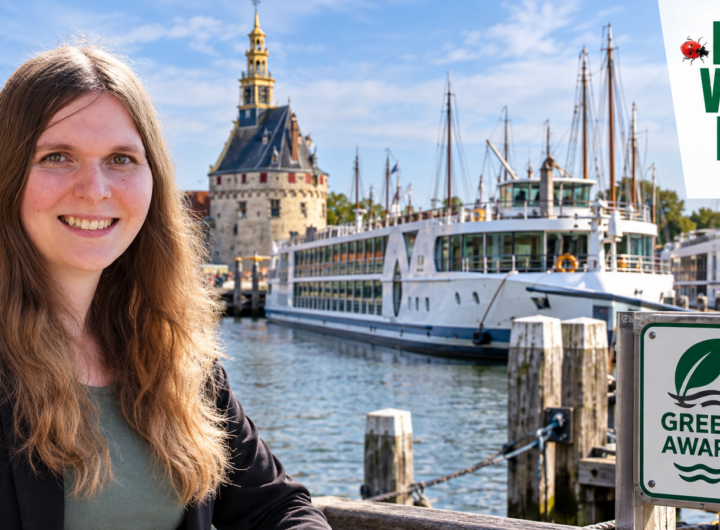 Riviercruiseschepen in de haven van Hoorn. De Partij voor de Dieren wil een Green Award-certificaat verplicht stellen.