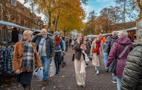 Binnenstad Hoorn verandert op 11 november in grote najaarsmarkt met 150 kramen
